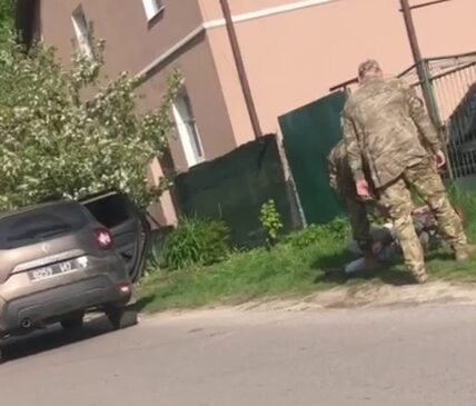 Фото до матеріалу: У Львівському районі внаслідок наїзду вантажівки загинула 80-річна жінка