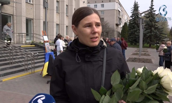 Фото до матеріалу: Загибель земляка Ростислава Цаля сколихнула Калинівську громаду