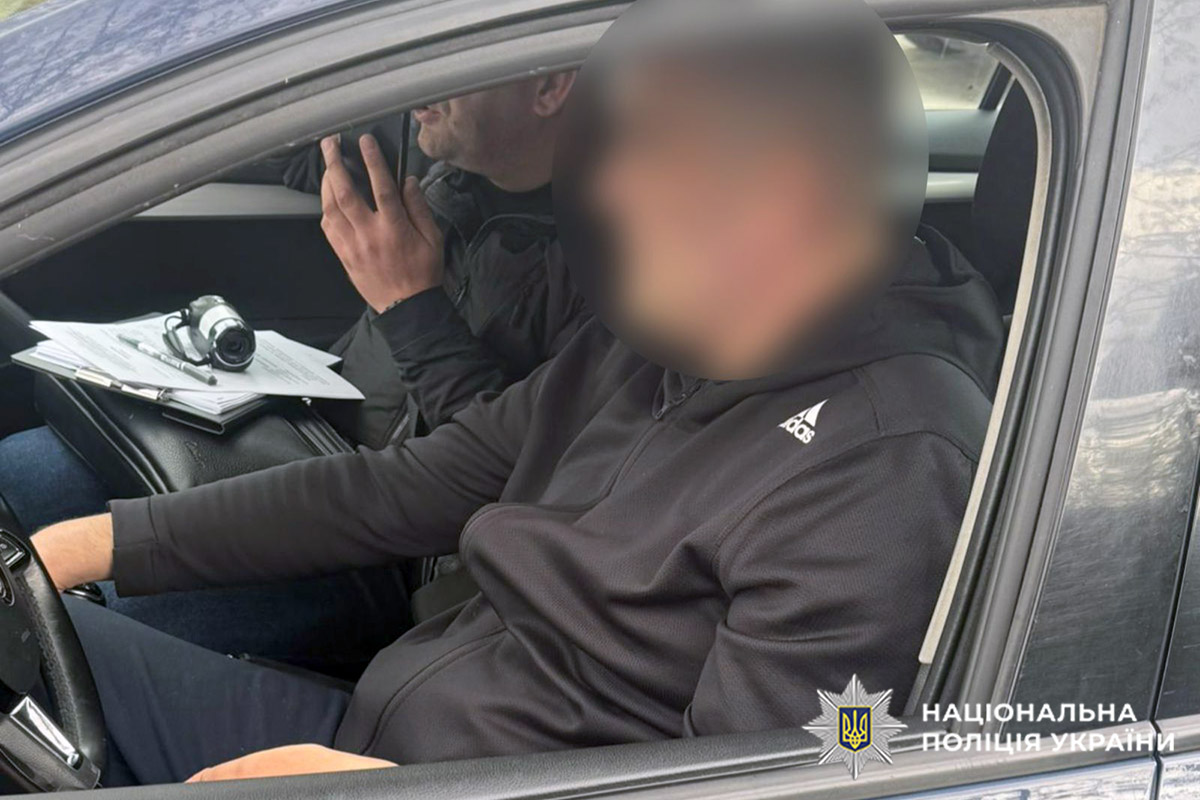 Фото до матеріалу: Шахрайство на війні: у Старокостянтинові чоловік ошукав двох людей майже на 300 тисяч гривень