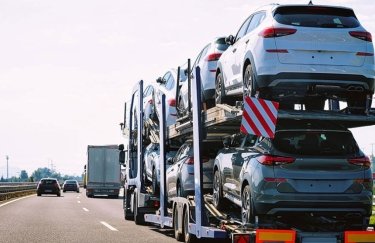 Фото до матеріалу: Імпорт вживаних авто в Україні сповільнився: попит падає попри локальний рекорд