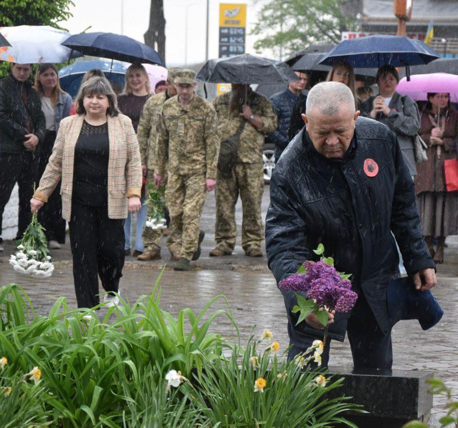 Фото до матеріалу: У Гощі вшанували пам'ять жертв війни та полеглих захисників