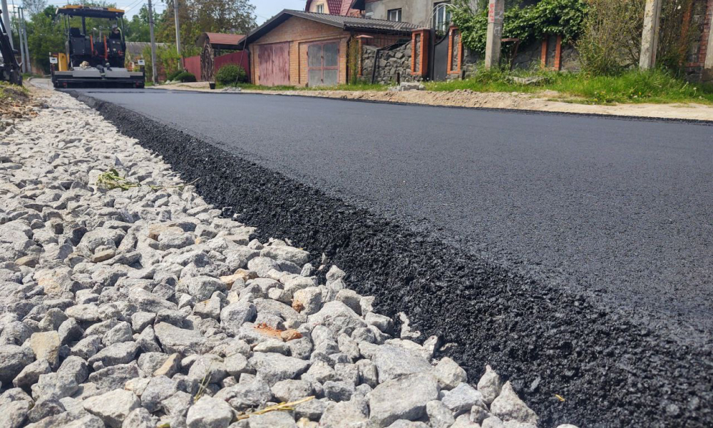 Фото до матеріалу: Вінниччина: завершили ямковий ремонт на 18 дорогах місцевого значення