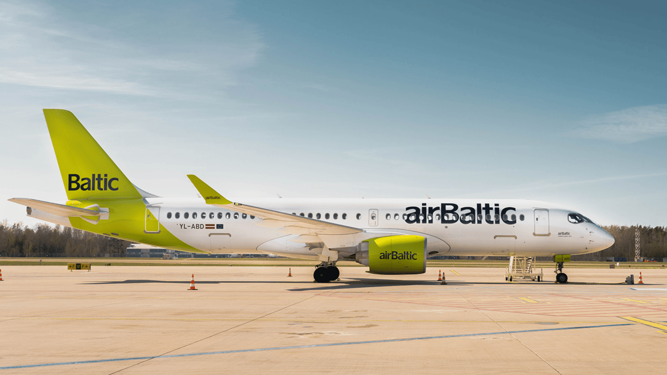 Фото до матеріалу: Airbaltic запускає тариф Economy Mini: одна сумка та безкоштовний Starlink
