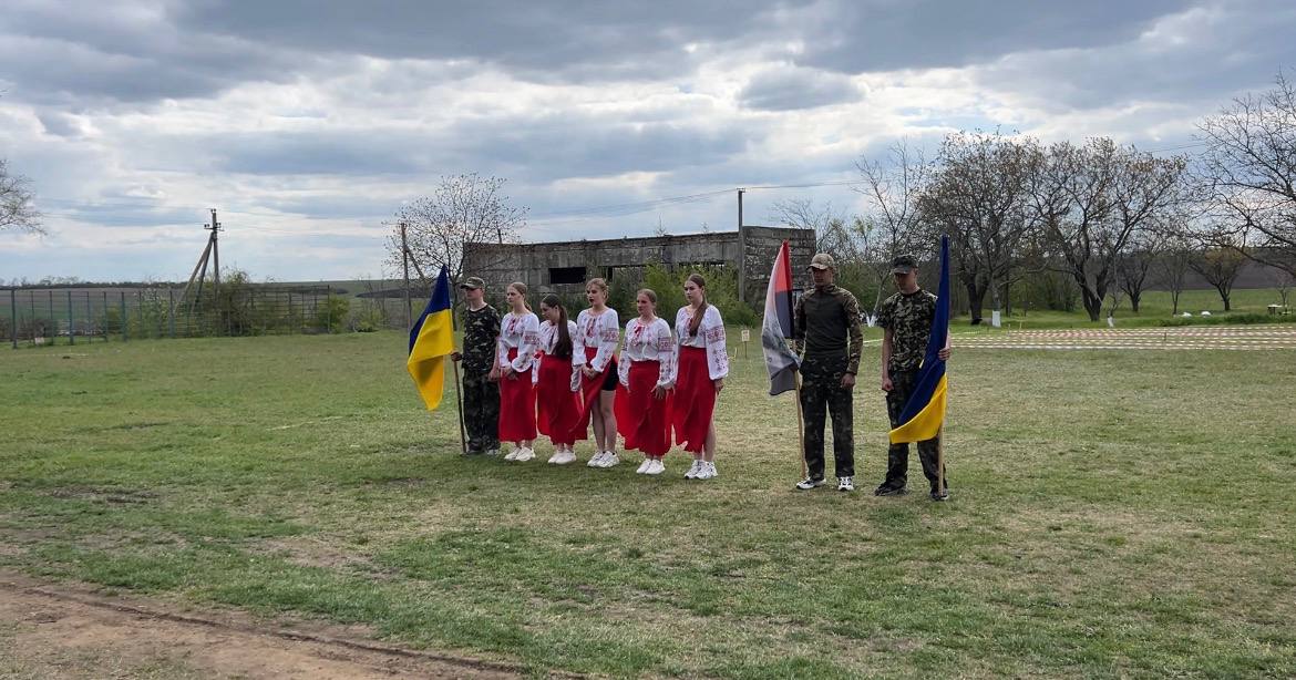Фото до матеріалу: Юні козаки Кошарського ліцею здобули бронзу у грі «Сокіл»