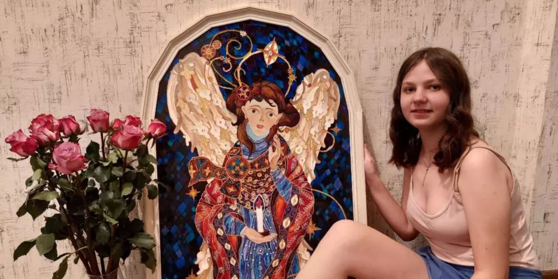 Фото до матеріалу: 15-річна тернополянка створює унікальні дзеркала з вітражним розписом