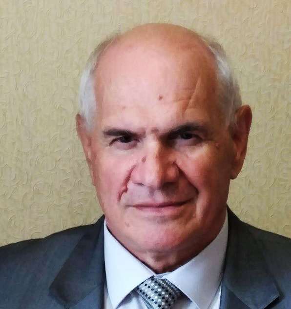 Фото до матеріалу: Микола Боровко: «Віхоть віхоли білить білим»