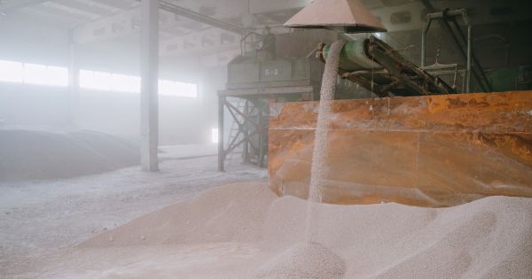 Фото до матеріалу: Війна на Близькому Сході 2026: як блокада Ормузької протоки вплине на українське зерно та добрива