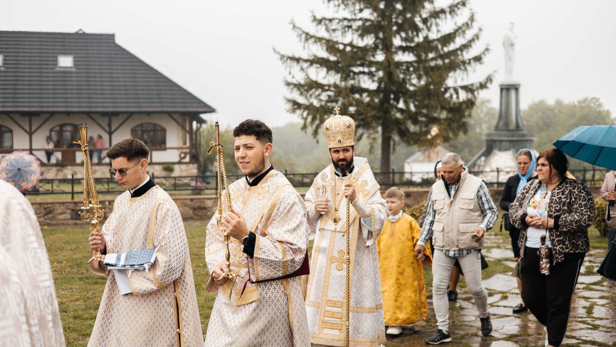 Фото до матеріалу: Сотні матерів зібралися на Ясній Горі у Гошеві на XIX з'їзд спільнот «Матері в молитві»