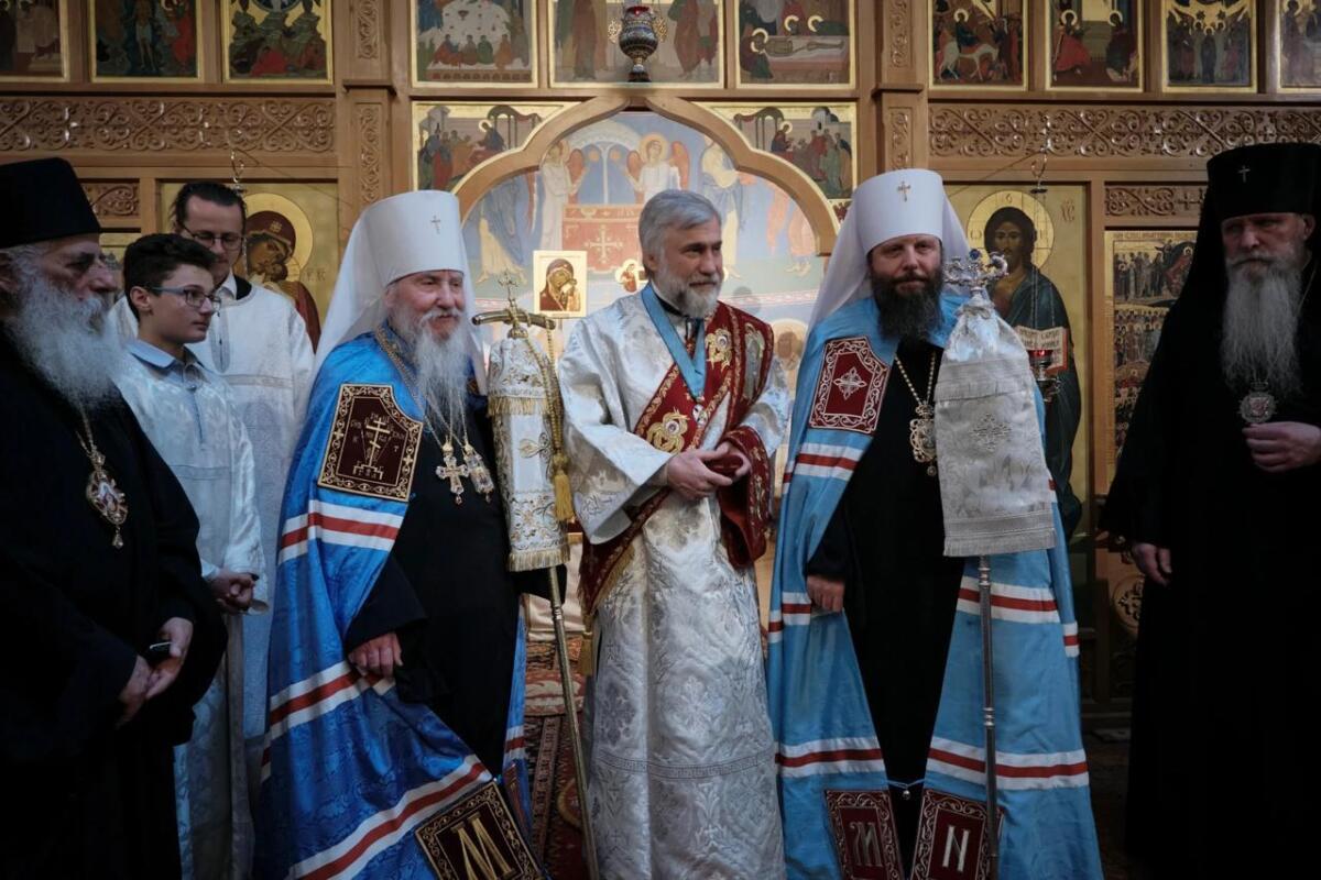 Фото до матеріалу: Колішній нардеп Вадим Новинський отримав орденом РПЦ за кордоном