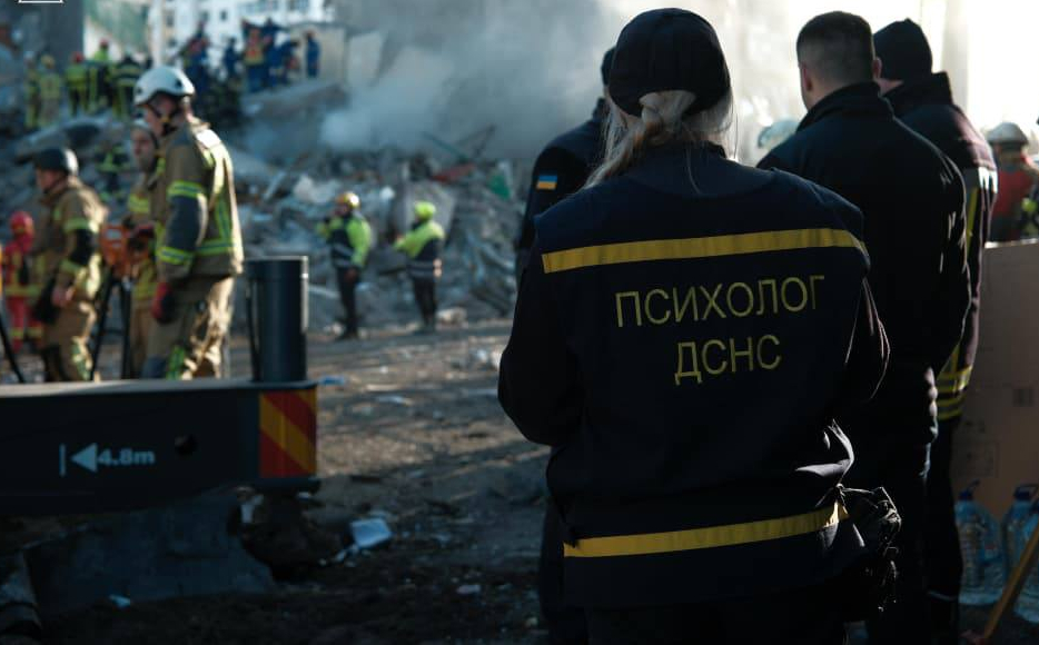 Фото до матеріалу: Київ: Російська атака у ніч на 14 травня — 8 загиблих, оголошено День жалоби