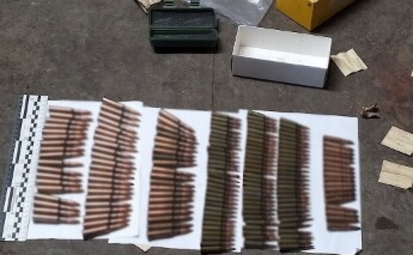Фото до матеріалу: У Покрові поліцейські виявили незаконно зберігання зброї та боєприпасів