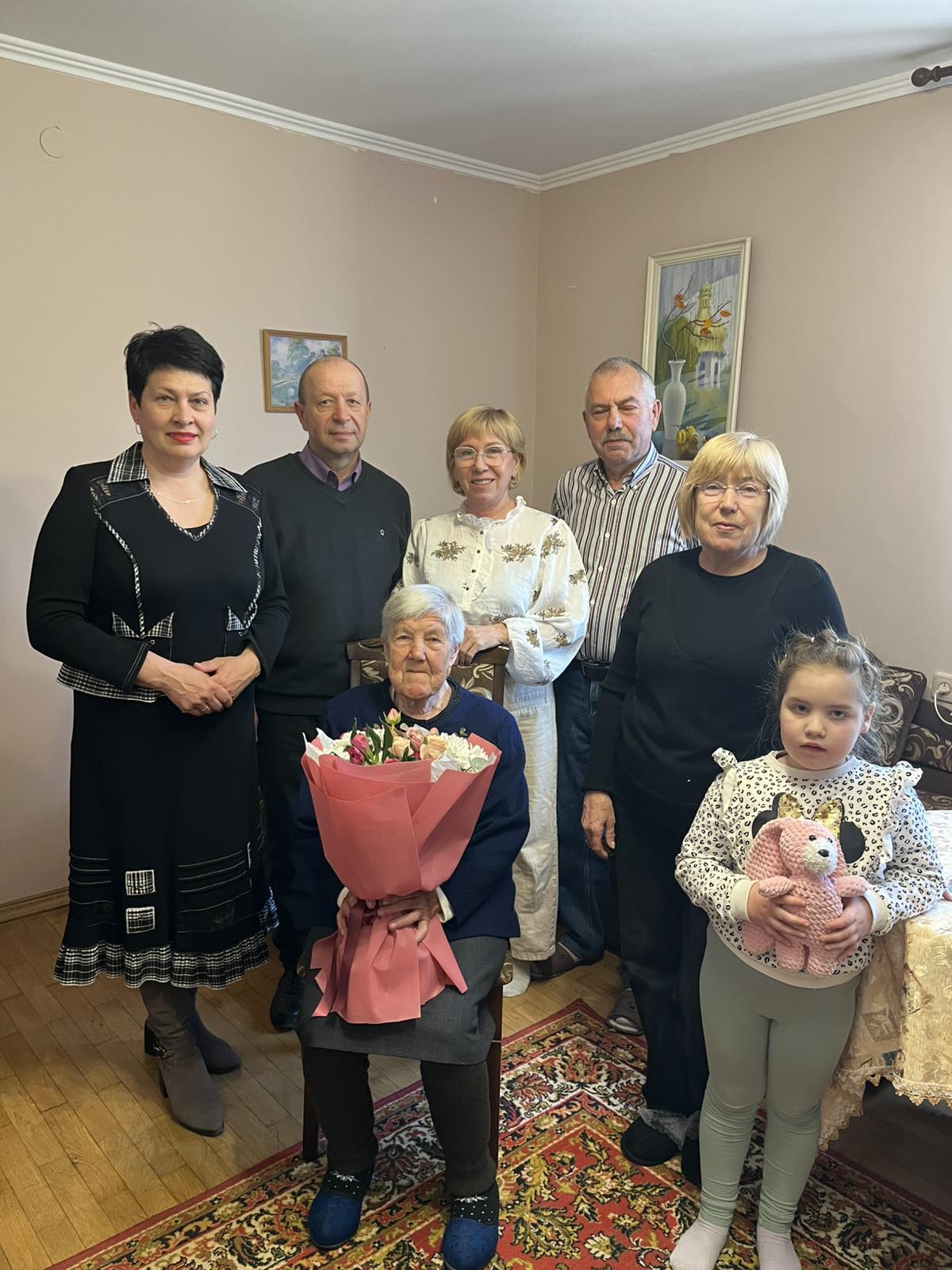 Фото до матеріалу: У Радехівській громаді відзначили 90-річний ювілей Надії Сікори