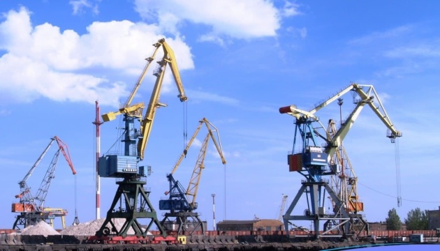 Фото до матеріалу: Бізнес пропонує спрямувати частину портових зборів на захист інфраструктури