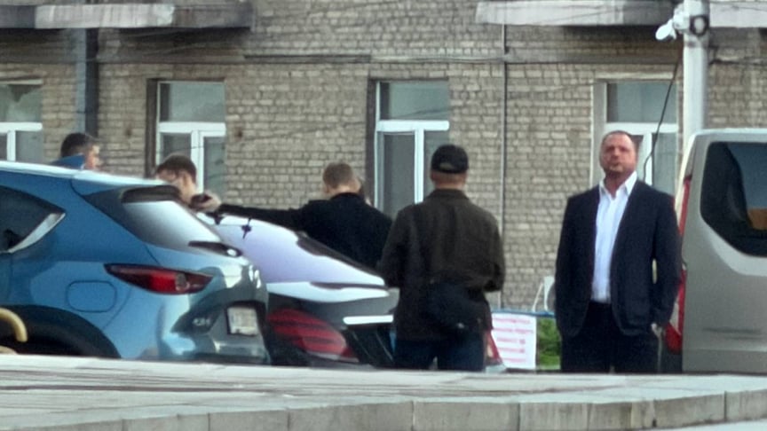 Фото до матеріалу: НАБУ та САП підозрюють колишнього голову ОПУ Андрія Єрмака у легалізації майна