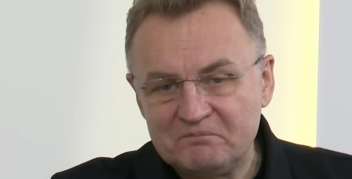 Фото до матеріалу: Маршрутки Садового витрачають на рекламу в соцмережах