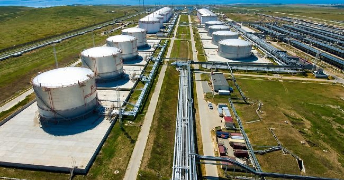 Фото до матеріалу: Українські війська знищили нафтовий термінал «Таманьнафтогаз» у Краснодарському краї