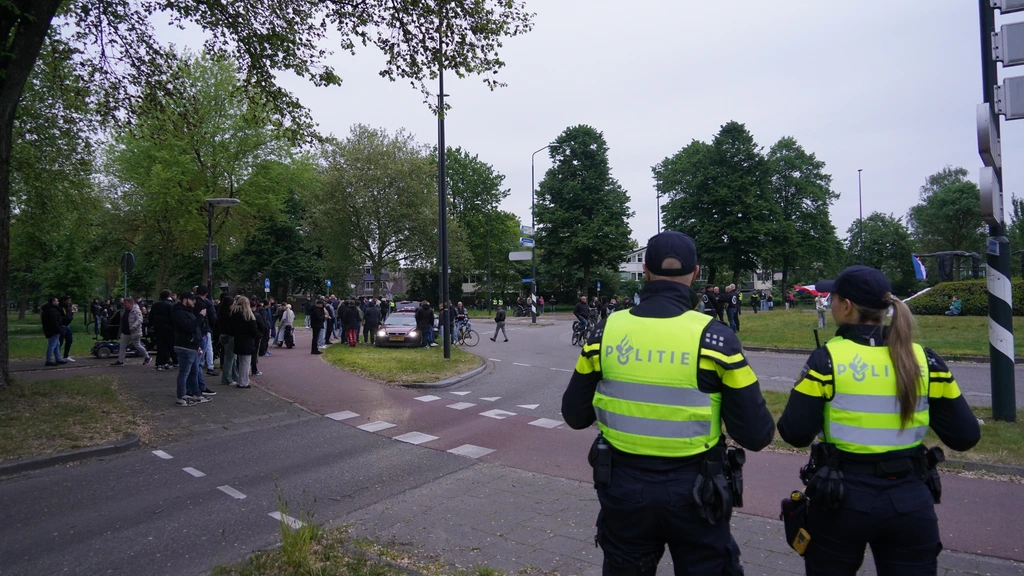 Фото до матеріалу: Заворушення в Апелдорні: протестанти атакували школу, де планували розмістити мігрантів