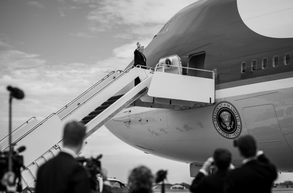 Фото до матеріалу: Трамп загрожує Ірану: або угода, або знищення