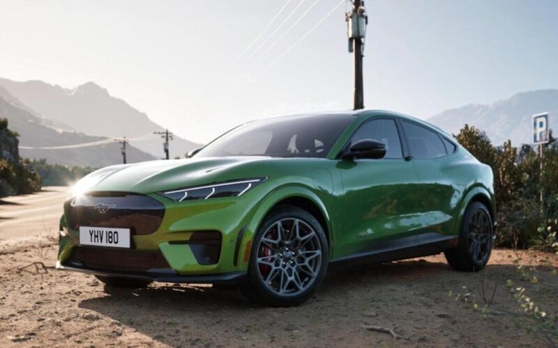 Фото до матеріалу: Ford розробляє чотиридверний Mustang Mach 4: очікуйте новинки до 2028 року
