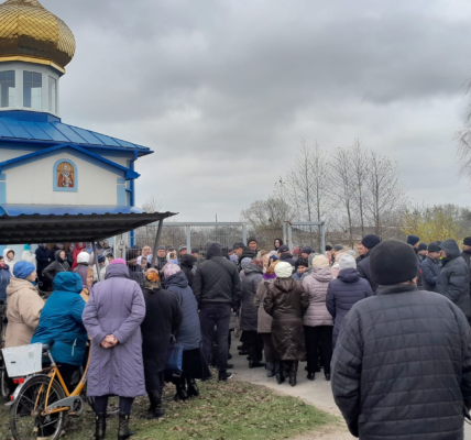 Фото до матеріалу: У Славуті чоловік намагався підкупити поліцейських, хочав позбавлений права керувати