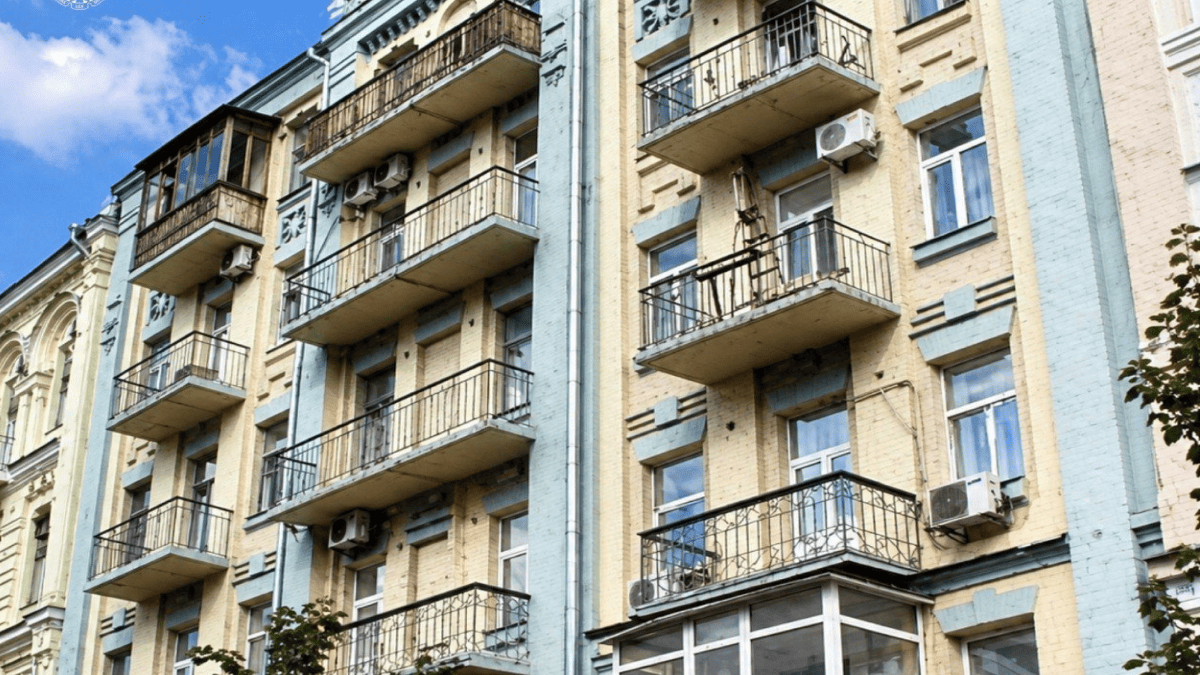 Фото до матеріалу: Суд повернув у власність Києва незаконно приватизовану пам'ятку архітектури на Бессарабці