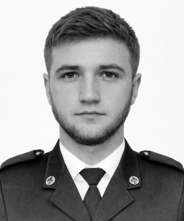 Фото до матеріалу: У Черкасах провели в останню путь загиблого прикордонника Сергія Матюшкіна-Матюшина