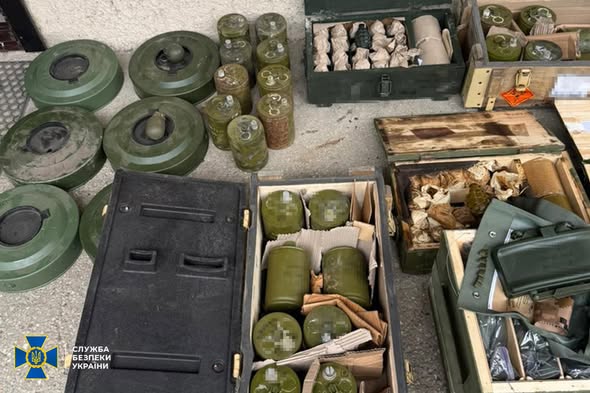 Фото до матеріалу: СБУ та ДБР затримали чотирьох зловмисників з незаконним збором зброї на Івано-Франківщині