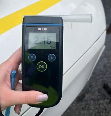Фото до матеріалу: У Черкасах нетверезий водій на пр-ті Перемоги врізався у Ford Transit (ФОТО)