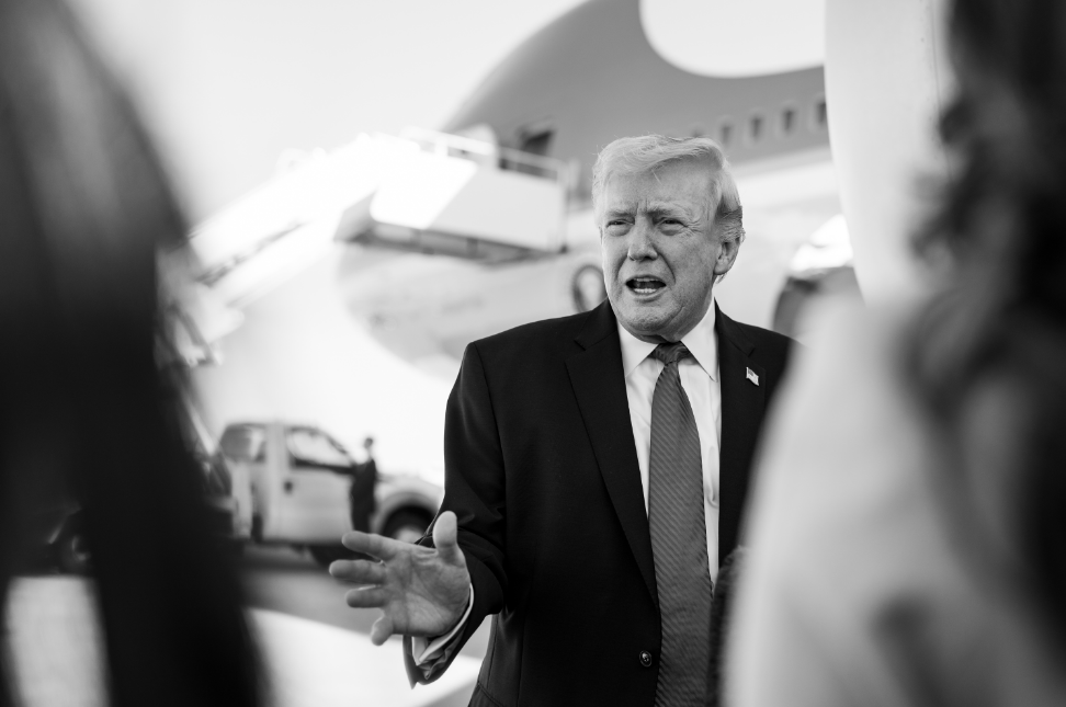 Фото до матеріалу: Трамп планує «довгу розмову» з Сі Цзіньпіном про Іран під час візиту до Китаю