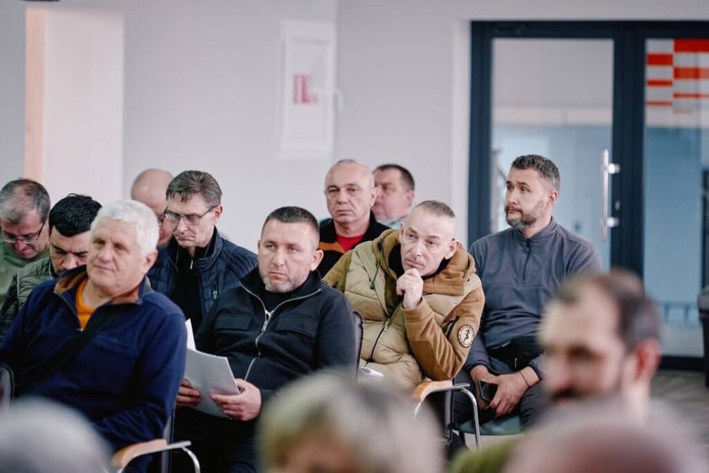 Фото до матеріалу: Реалізація права ветеранів на участь у прийнятті рішень: від формальних механізмів до реального впливу!