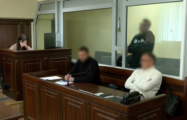 Фото до матеріалу: У Черкасах суд розглянув справу двох молодиків, які підпалили майно Укрзалізниці