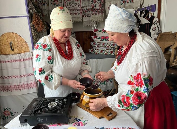Фото до матеріалу: У Черкащині десерт із бузини зі 120-річною історією внесли до національного переліку