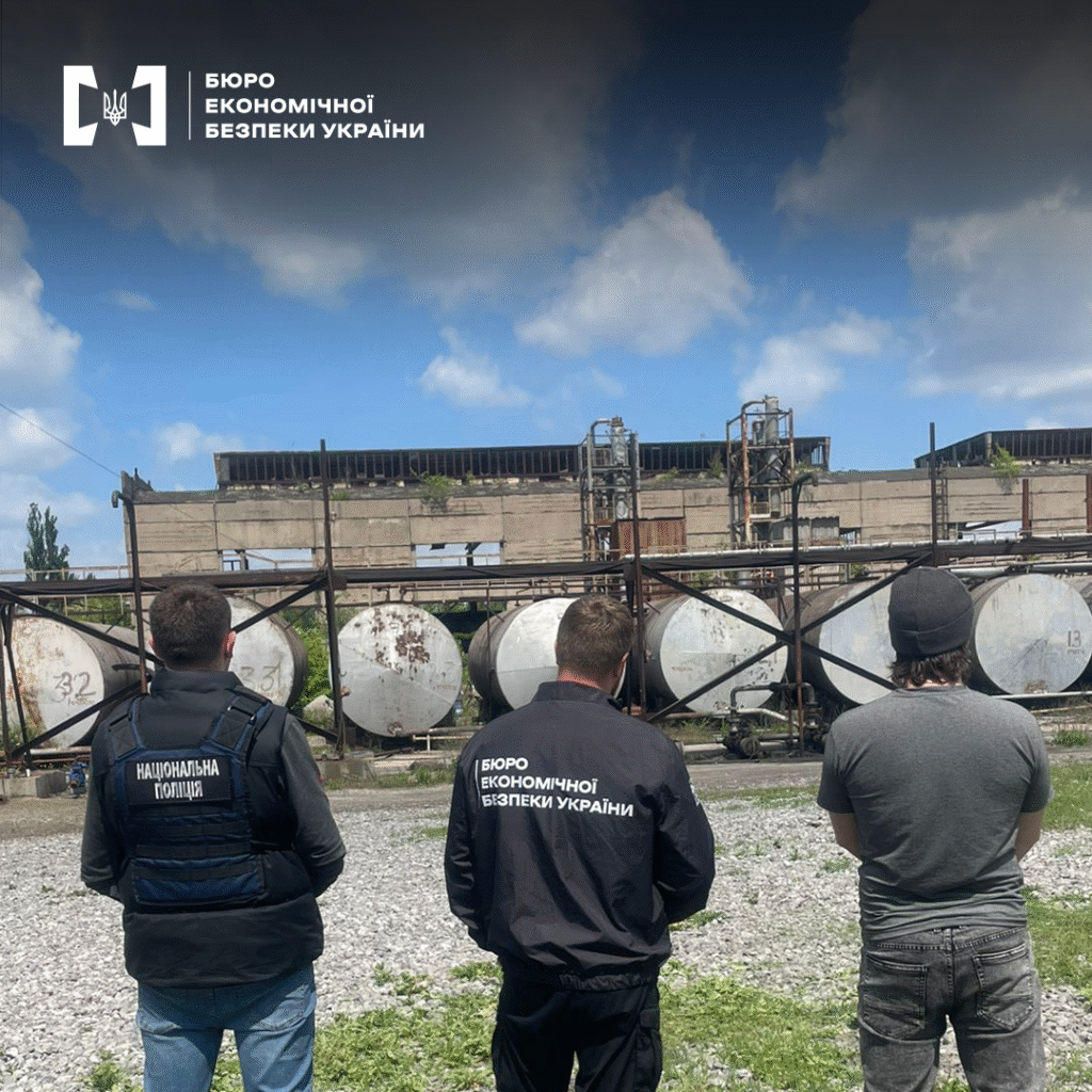 Фото до матеріалу: У Кривому Розі виявили завод, що виготовляв 100 тонн підакцизного пального на добу