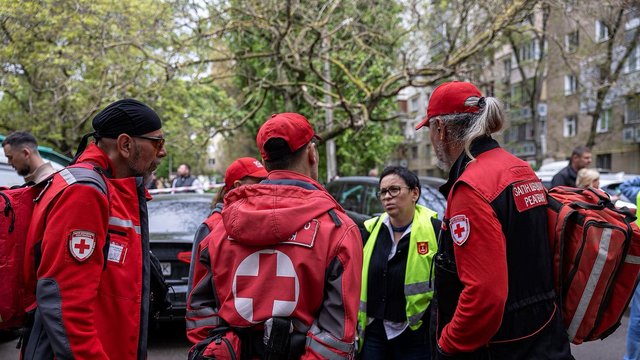 Фото до матеріалу: УЧХ працює в регіонах, що постраждали від російських ударів дронами