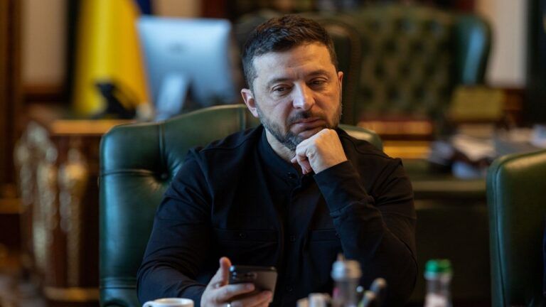 Фото до матеріалу: Зеленський: Росія відповіла на пропозицію тиші ударами, Україна діятиме дзеркально