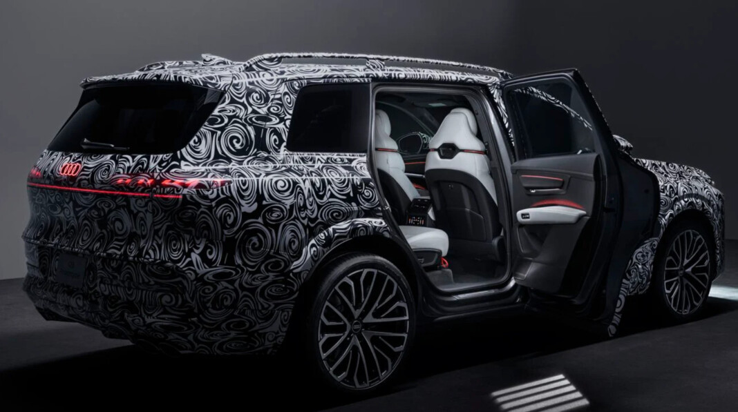 Фото до матеріалу: Audi Q9: новий гігантський SUV з трьома рядами сидінь та ціною від $113 тисяч доларів