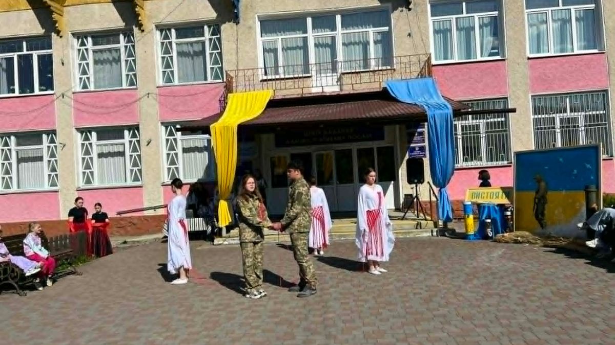 Фото до матеріалу: Спаська громада зібрала понад 51 тисячу гривень на потреби захисників