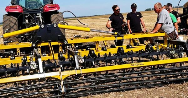 Фото до матеріалу: Аграрії купили української сільгосптехніки на 10,5 млрд грн: де найбільше користувалися компенсацією