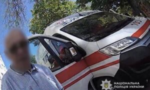 Фото до матеріалу: Понад 30 атак, сталися пожежі, є руйнування: наслідки нічних обстрілів Нікополя та області (фото)