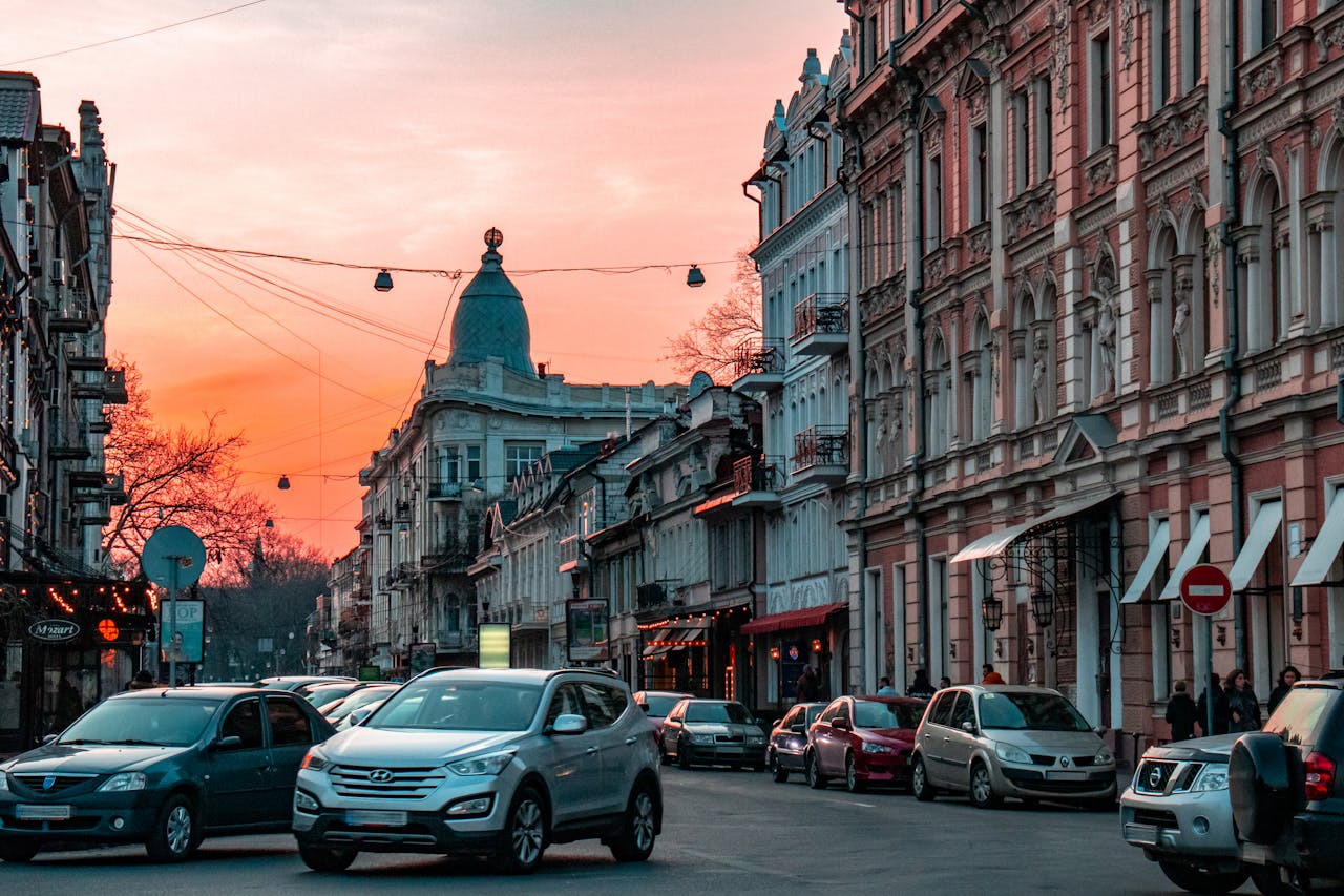 Фото до матеріалу: У квітні 2026 року українці придбали 6,2 тисячі нових легкових авто