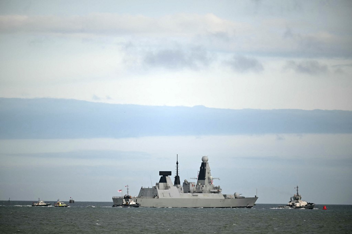 Фото до матеріалу: UK Deploys HMS Dragon to Middle East for Post-War Security Plan