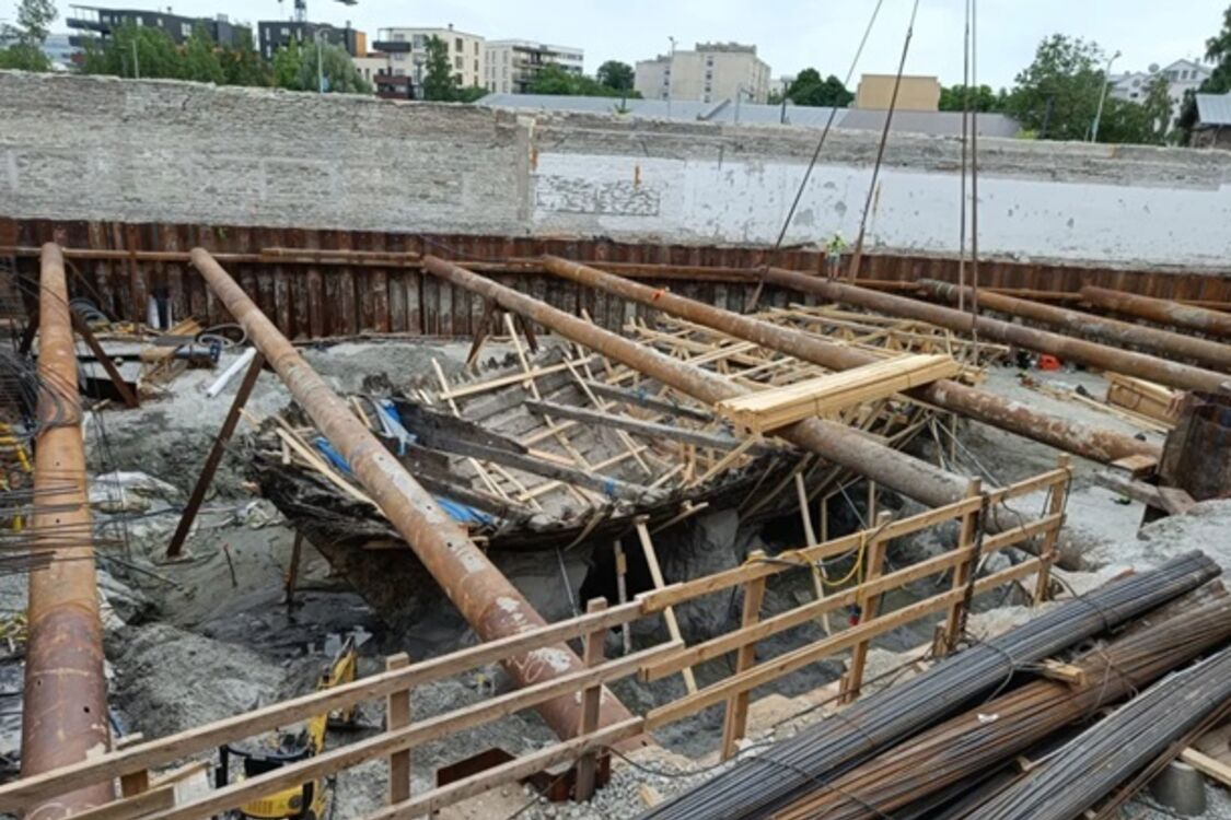 Фото до матеріалу: Полуниця на ринках: ціни після вихідних впали до 180–220 грн за кг