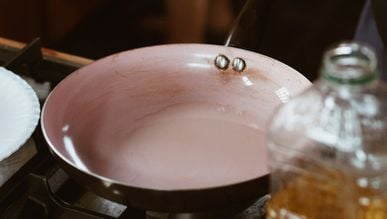 Фото до матеріалу: Як прискорити сходів кукурудзи: перевірені методи замочування насіння
