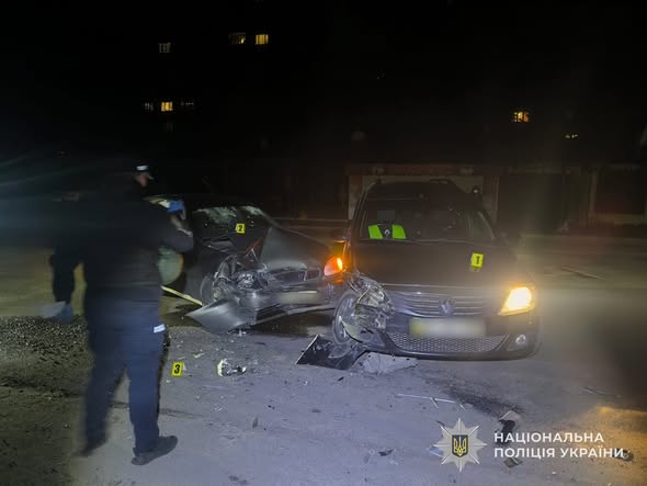 Фото до матеріалу: Лобове зіткнення у Шостці: постраждала родина з двома дітьми