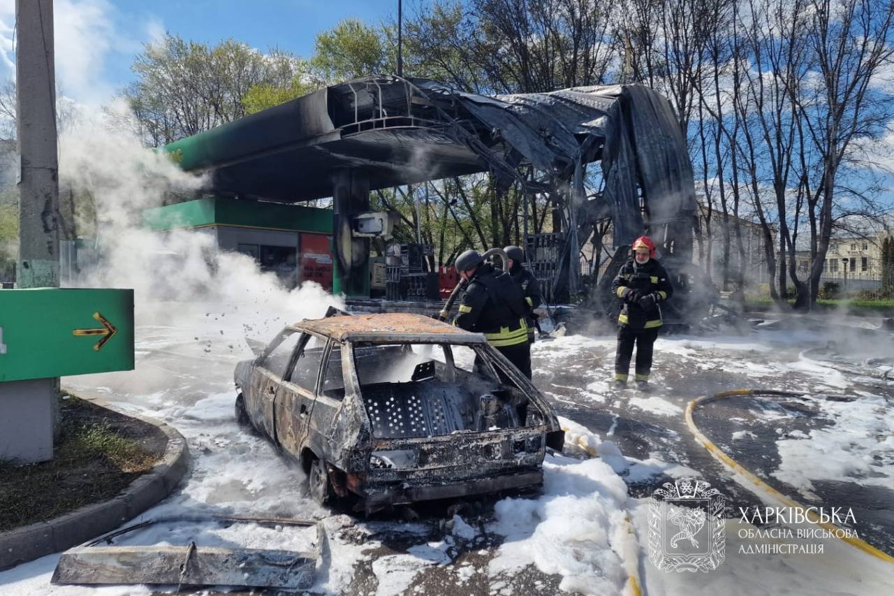 Фото до матеріалу: Росіяни атакували Харків дронів: пошкоджено АЗС та житлові будинки