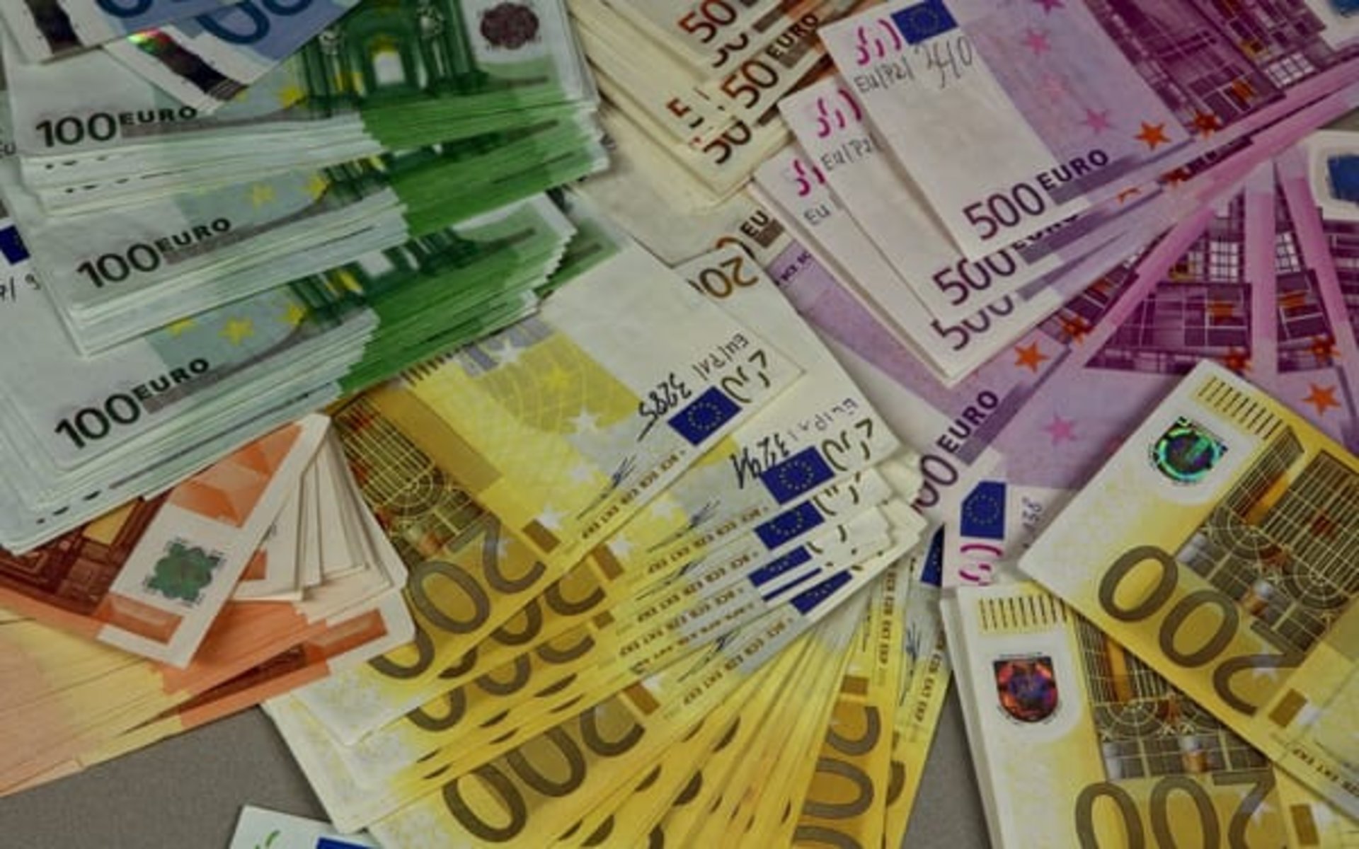 Фото до матеріалу: Україна отримає 1,4 млрд євро із заморожених активів РФ у липні 2026 року