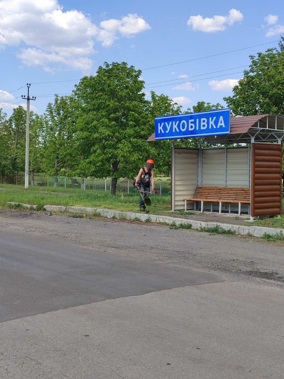 Фото до матеріалу: КП «Покровський комунгосп» дбає про благоустрій