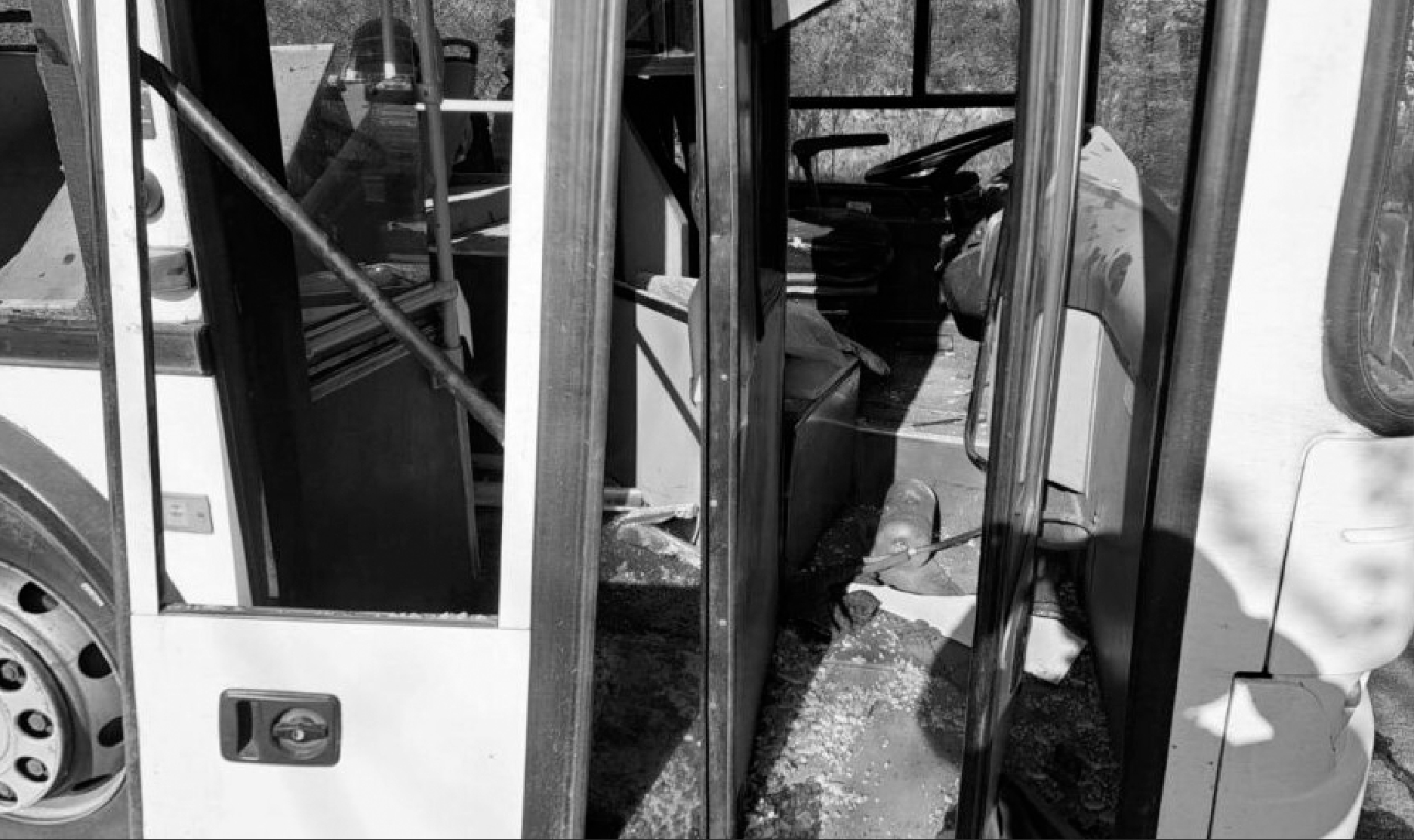 Фото до матеріалу: У Марганці помер поранений під час атаки на автобус чоловік