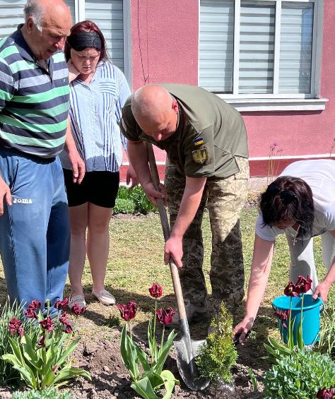 Фото до матеріалу: У Корецькій гімназії вшанували пам'ять загиблого випускника Юрія Ткачука