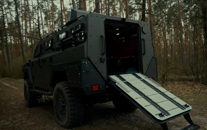 Фото до матеріалу: Українська компанія Inguar Defence створює броньований медевак на базі Inguar-3